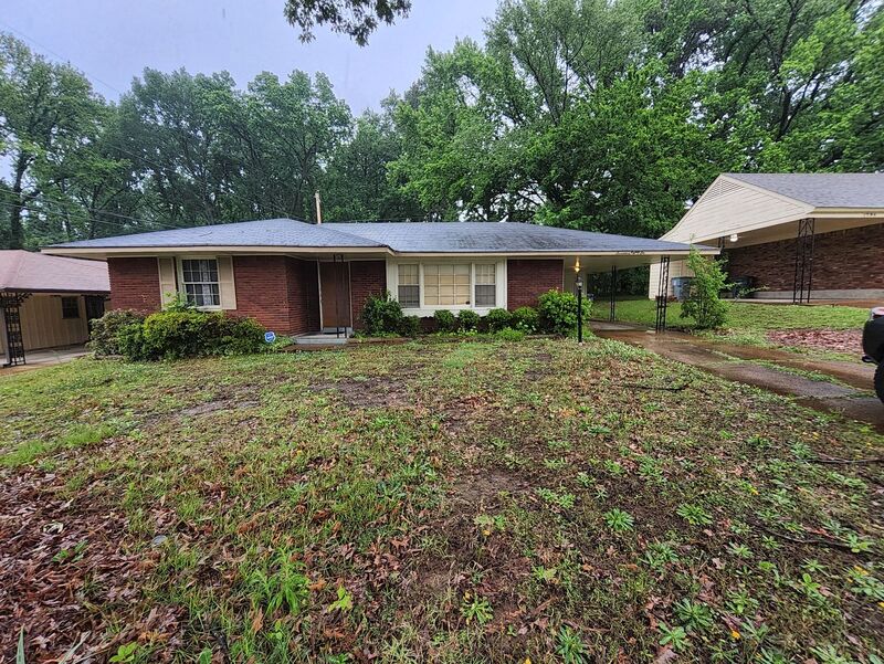Memphis House: 1786 Hester Rd