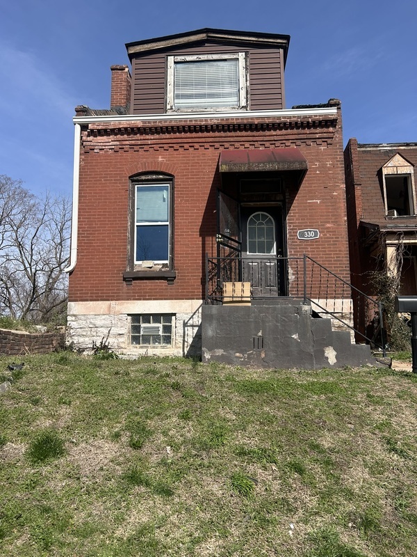 Saint Louis House: 4330 Blair Ave