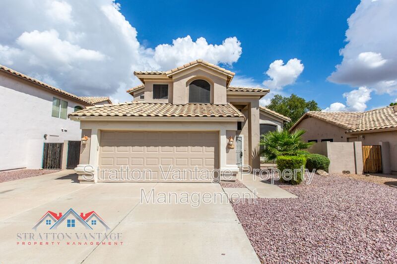 Glendale House: 7420 W Los Gatos Dr