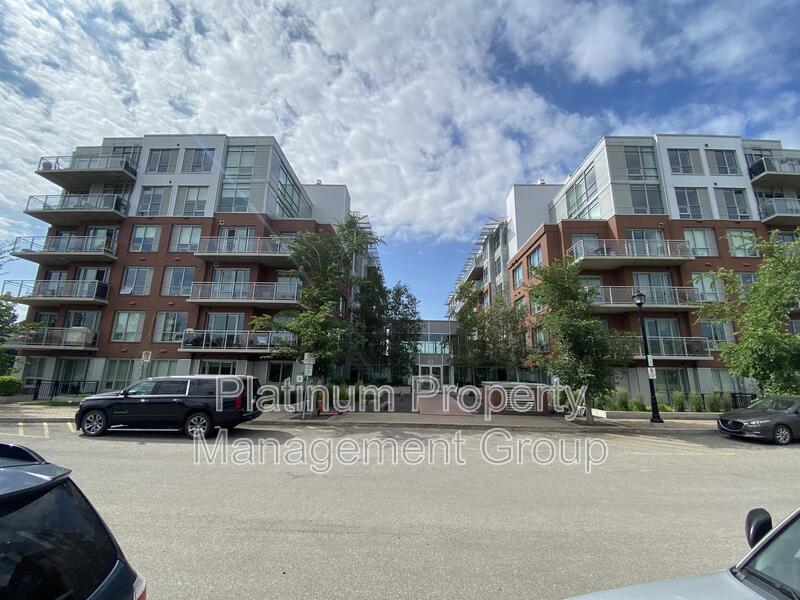Calgary House: 63 Inglewood Park Southeast
