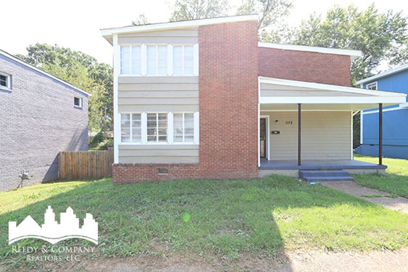 Memphis House: 1080 N Evergreen St