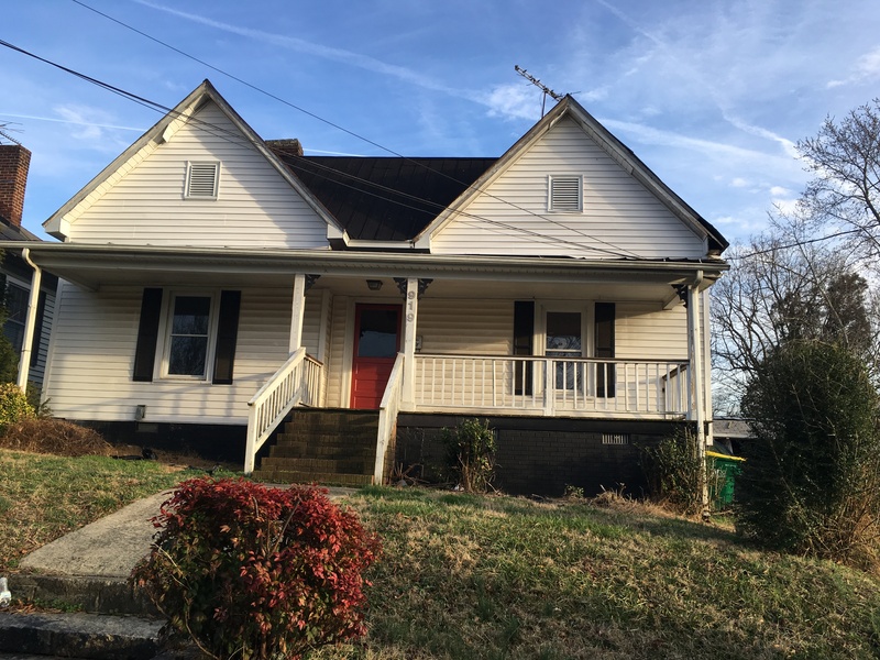 Salisbury House: 919 N Church Street