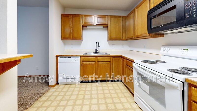 Bismarck House: 2141 Xavier-314