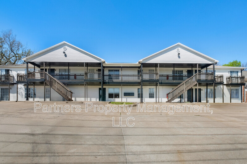 Fayetteville Condo: 825 North Leverett Avenue - 3