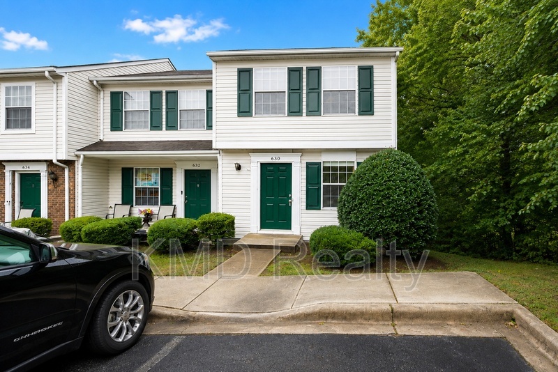 Charlotte Townhome: 630 Lex Drive