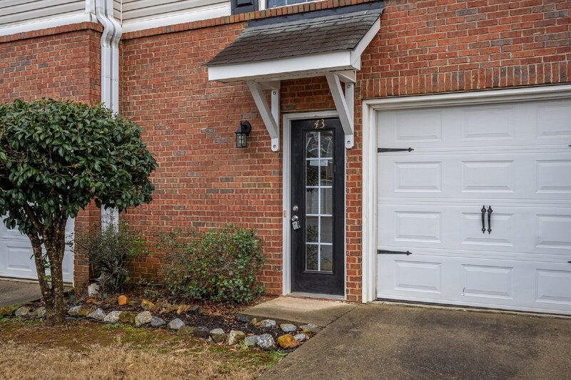 Cartersville House: 43 Middlebrook Drive