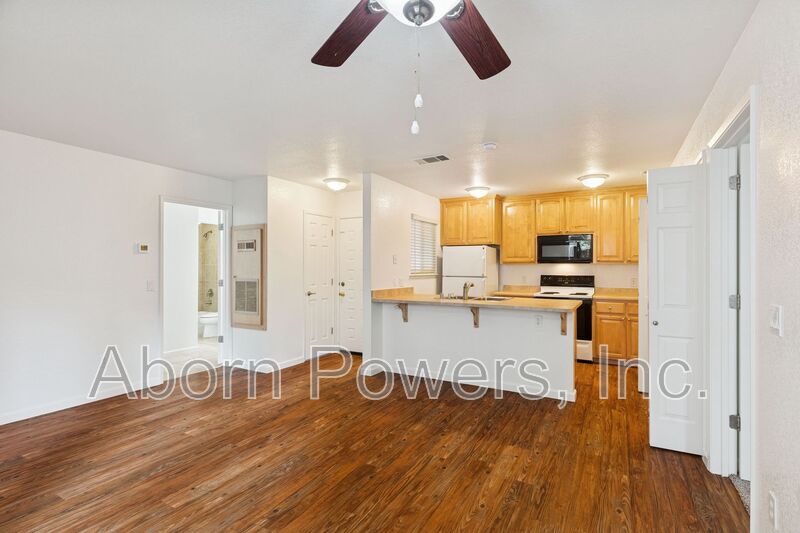 Cameron Park House: 2537 Greenwood Lane