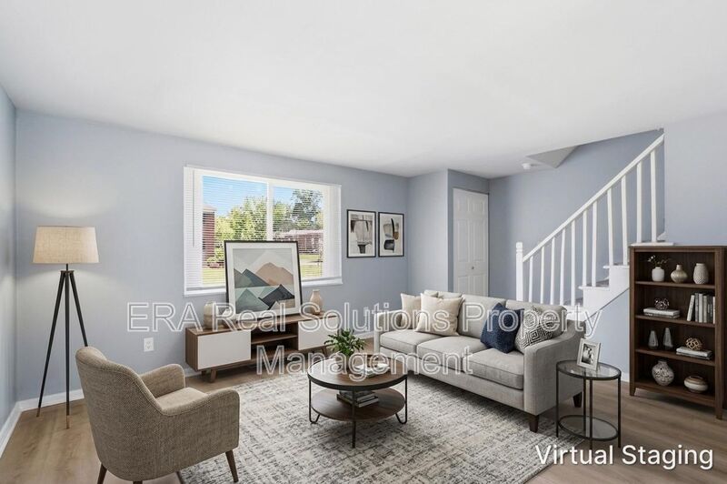 Columbus Condo: 1622 Smith Rd