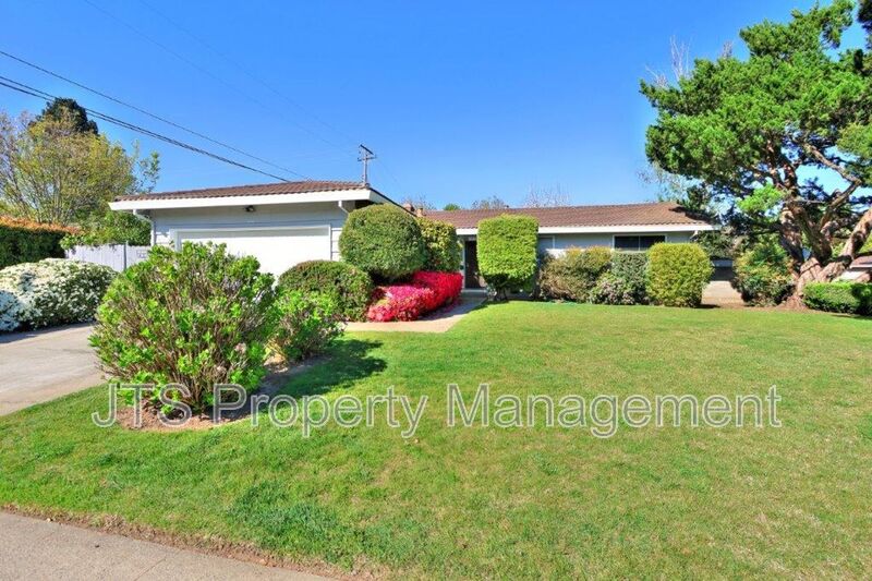 Carmichael House: 1200 Gary Way