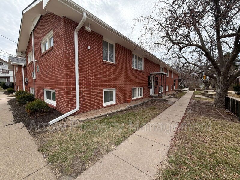 Lincoln Condo: 1444 S 20th Street