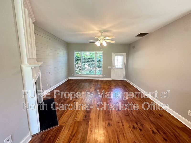 Charlotte House: 10414 Roundleaf Dr