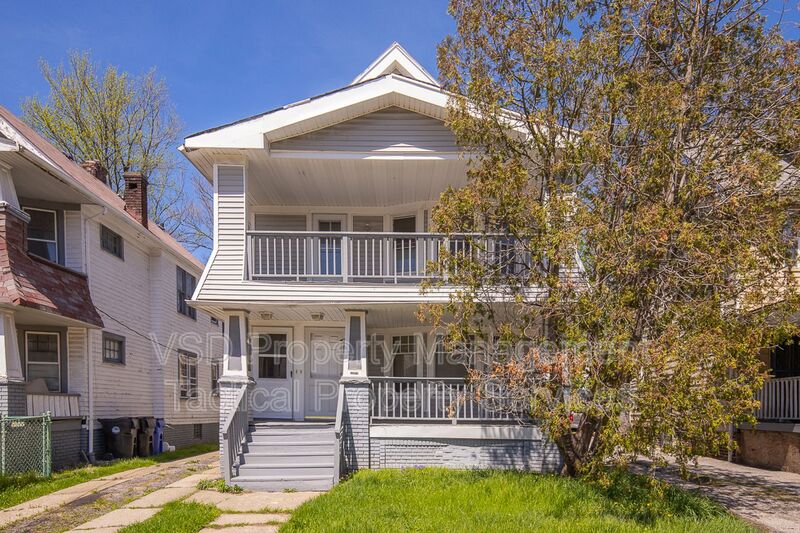 Cleveland Condo: 12819 Edmonton Ave