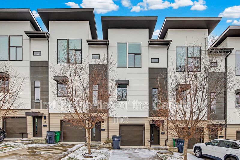 Charlotte Condo: 840 E. 18th St.