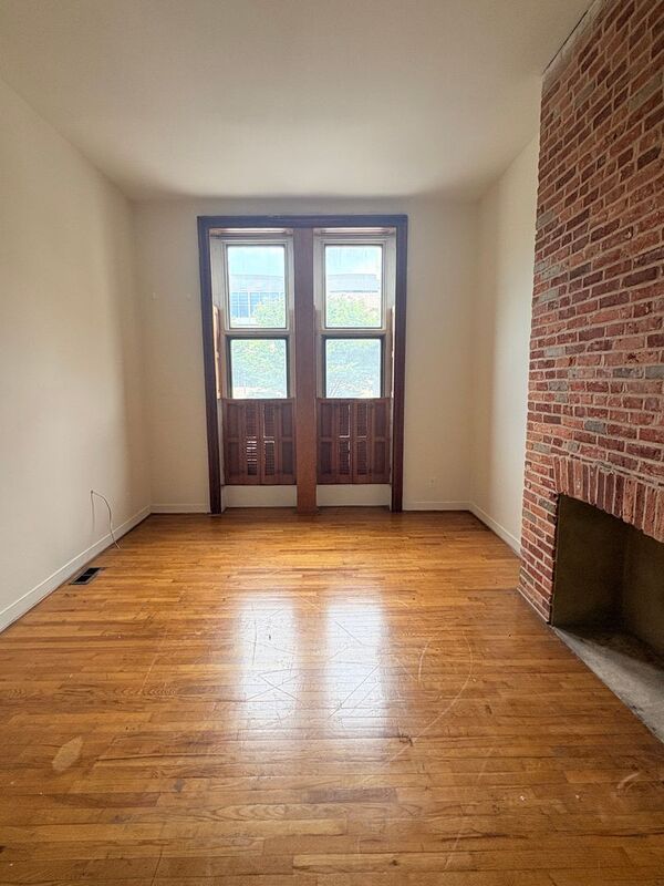 Baltimore Condo: 13 W. Preston St
