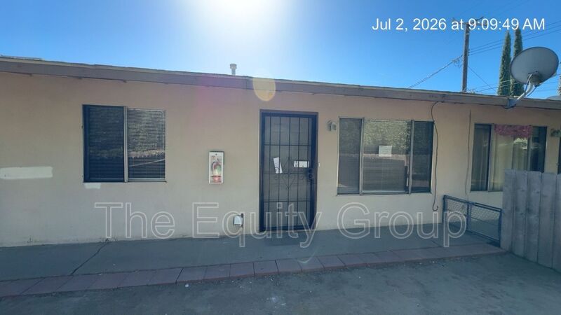 Visalia Condo: 529 East Kaweah Ave