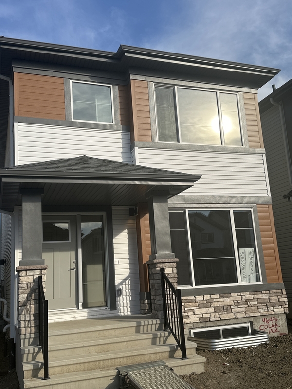 Edmonton House: 9641 Colak Link SW