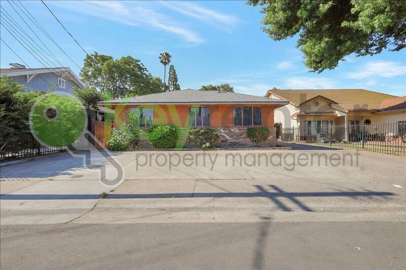 Sacramento House: 4806 Yosemite Avenue