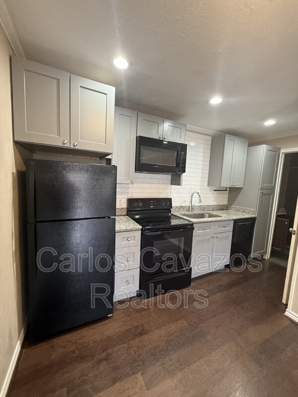 Garland Condo: Sylvan Apartment