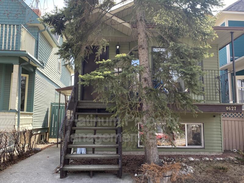 Calgary House: 1627 13 Avenue SW