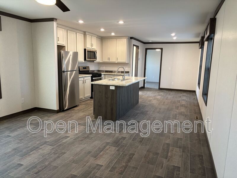 Bismarck House: 4005 19th St NE