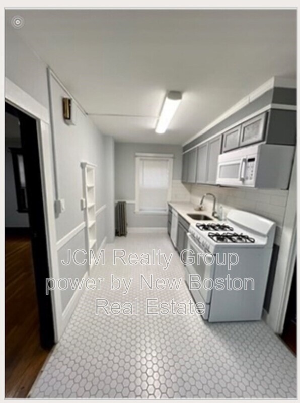 Lynn Condo: 264 Boston