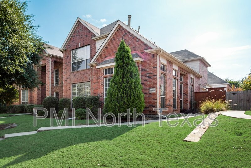 Frisco House: 11531 Chaucer Dr