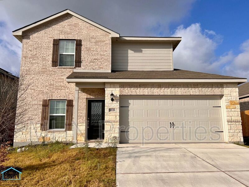 3 bed/2.5 bath GORGEOUS 2 story, conveniently located in Converse near Randolph AFB - Photo 1