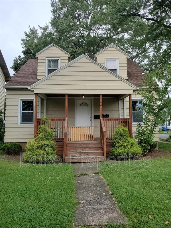 Rochester Apartment: 183 Rockview Terr