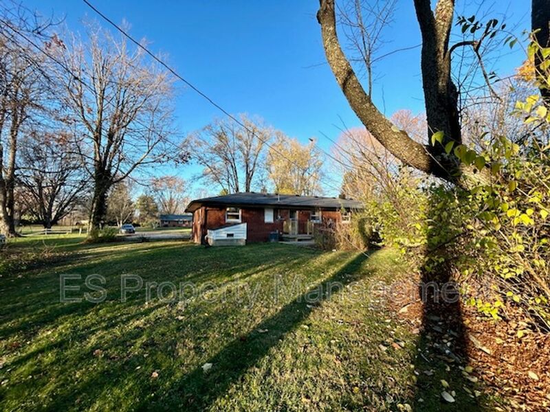 Beautiful 2 bedroom 1/2 duplex in Avon, IN! - Photo 17