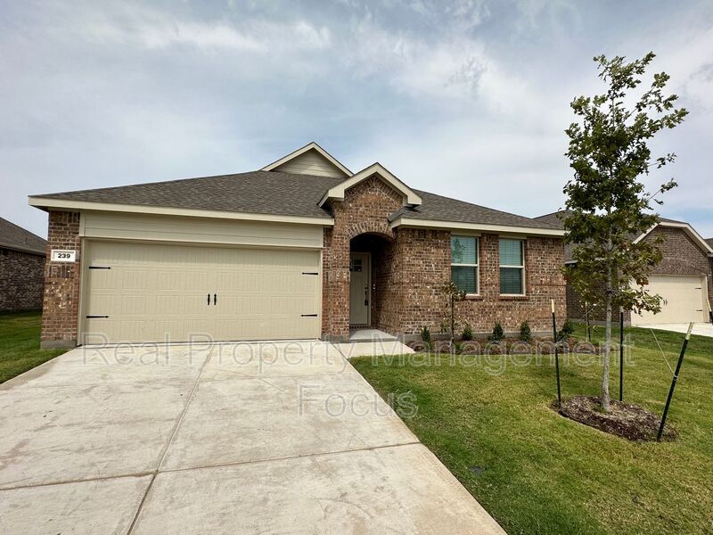 Fate House: 239 Jenkinson Dr
