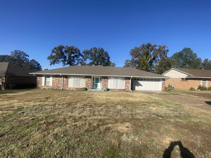 Fort Smith House: 7601 Oxford Place