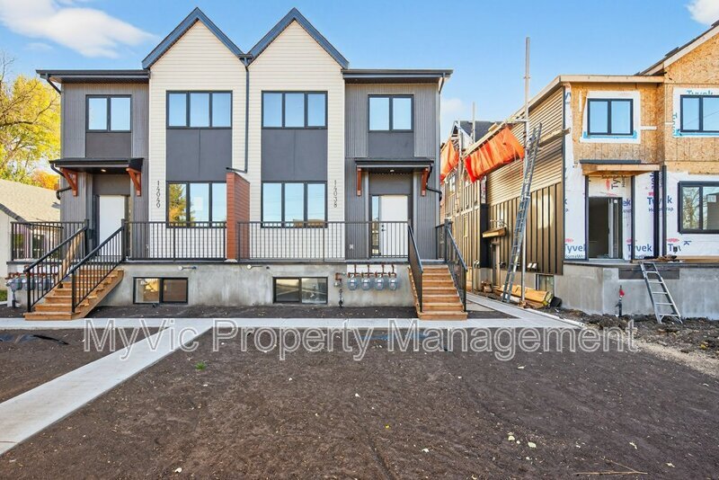 Edmonton Condo: 14038 104 Avenue NW