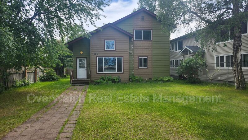Anchorage House: 1028 E 8th Ave