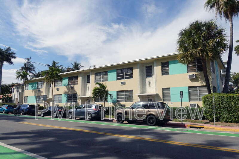 Miami Beach Condo: 905 16th St