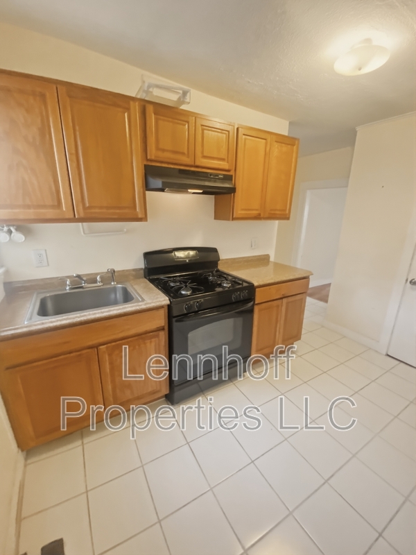 Framingham Condo: 25 Hilton Street - Unit 2