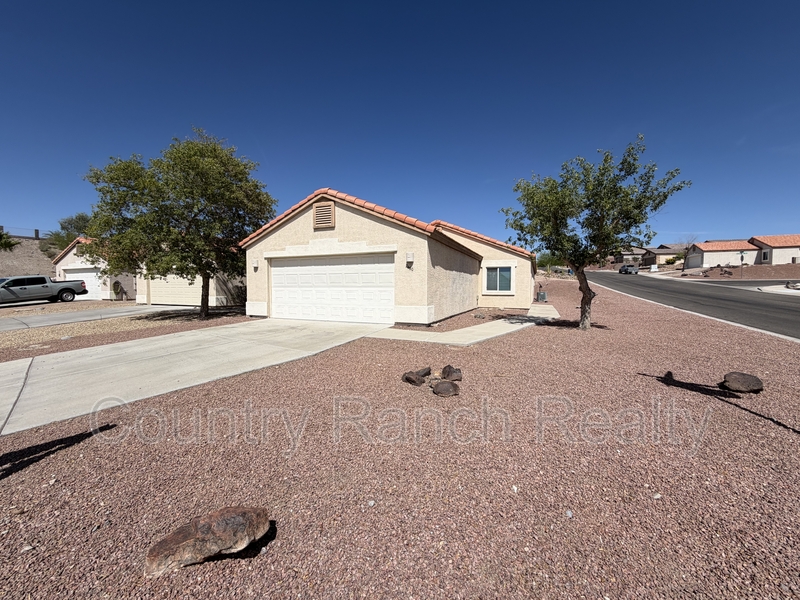 Bullhead City House: 2460 Topanga Drive