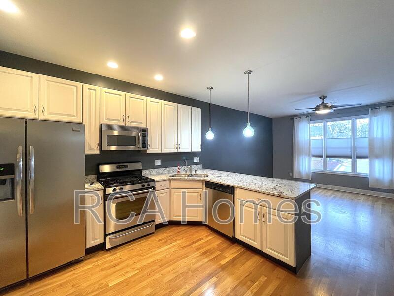 Indianapolis Condo: 232 East Saint Joseph Street - 1