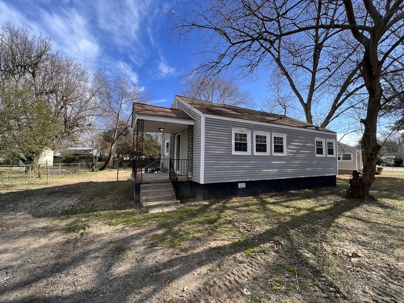 Richmond House: 5840 Spruance rd