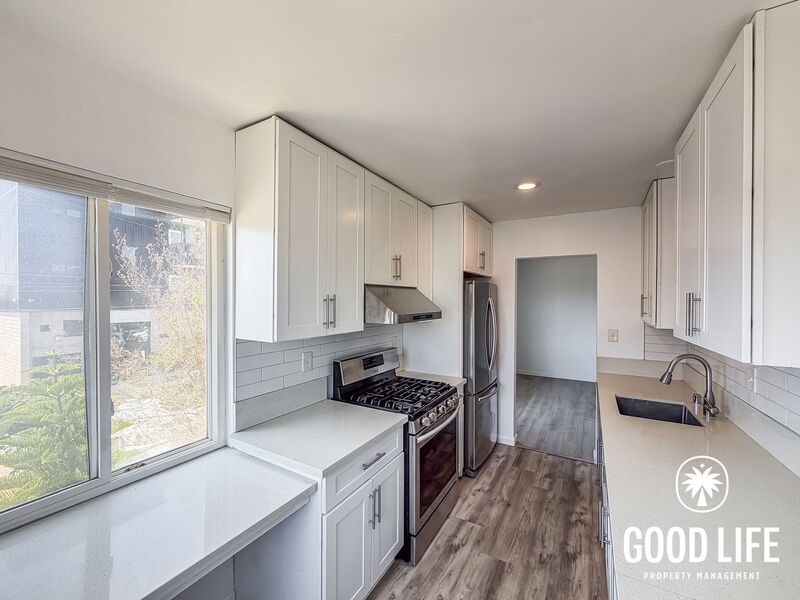 San Diego Condo: 5607 Mildred St
