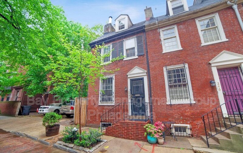 Philadelphia House: 248 S Warnock St