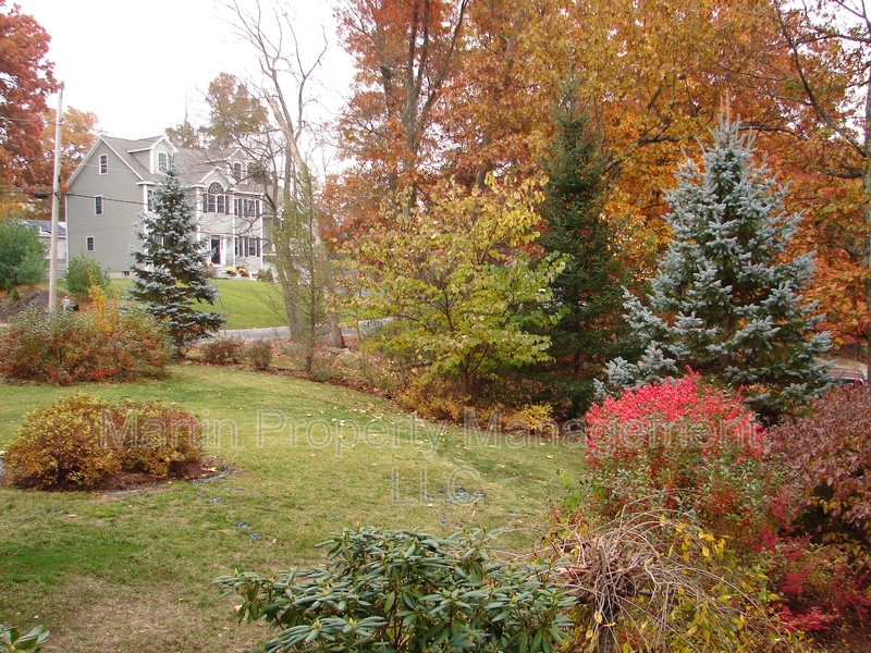 N. Billerica House: 43 Juniper Street