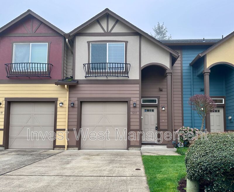 Vancouver House: 5215 NE 83 Place