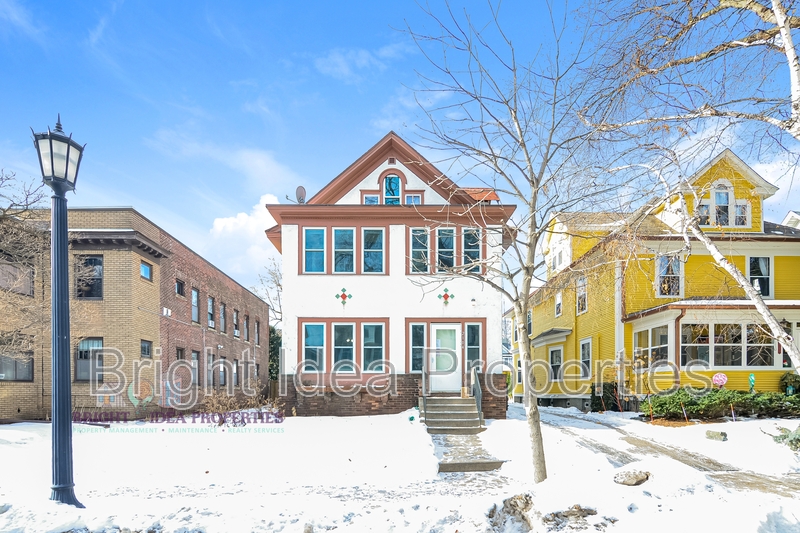 Minneapolis Condo: 2104 Emerson Avenue South - 1