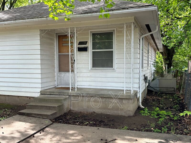 Pittsburg Condo: 111 W Lindburg