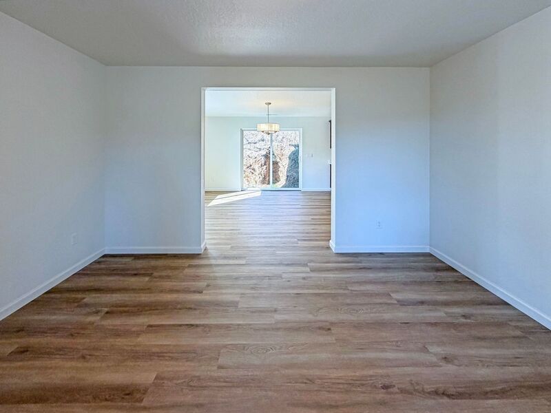 Photo 10 of rental home at 83314 Lorane Hwy