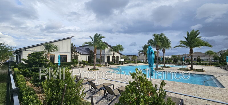 Orlando House: 11304 Listening Drive