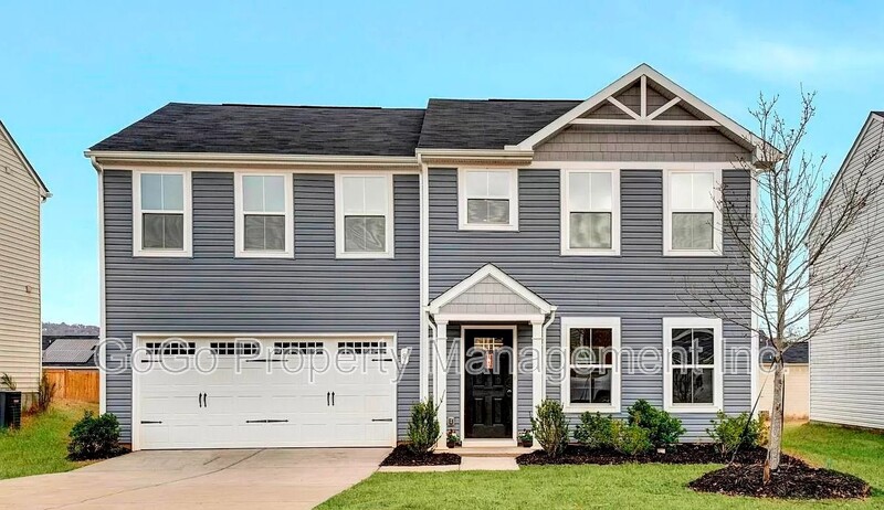 Greenville House: 8 Torrington Drive