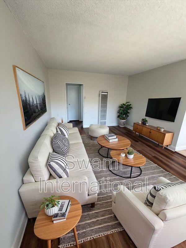 Gardena Condo: 2804 W. El Segundo Blvd.
