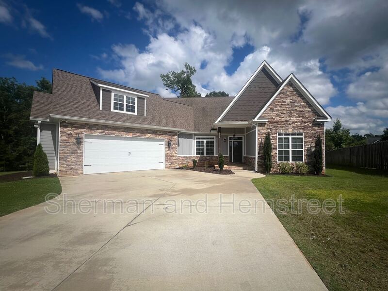 Evans House: 4239 Windslow Drive