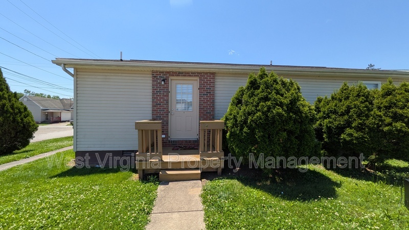 Parkersburg House: 1123 24th Street